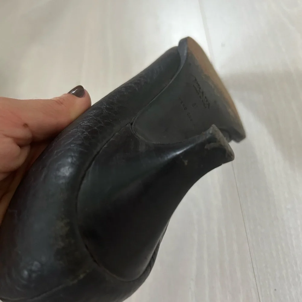 Prada Black Loafer Pointy Toe Kitten Heels Size 41